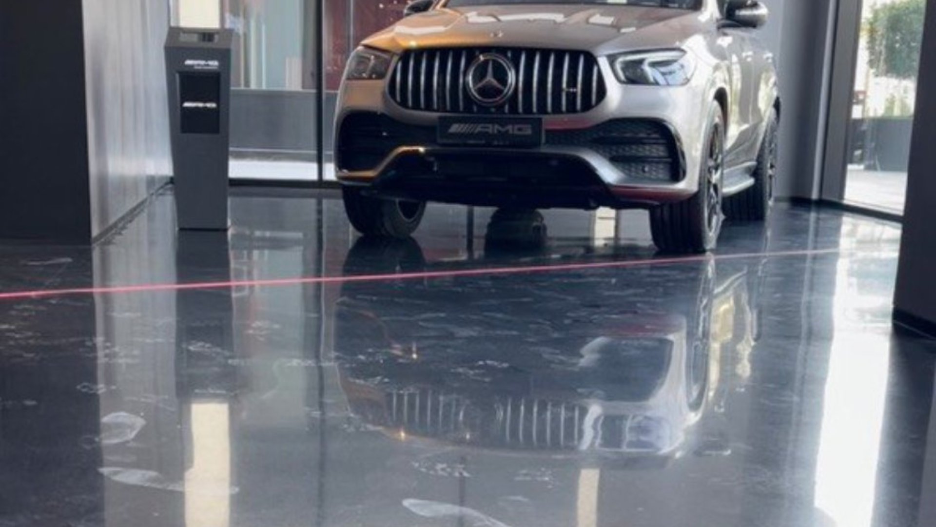 Showroom Project, Dubai seamless terrazzo project image S35